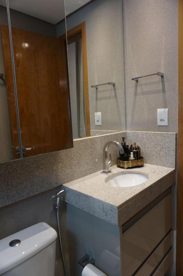 Cantinn Winner 6C Ap Luxuoso De 2 Q No Parque Flamboyant กัวยาเนีย ภายนอก รูปภาพ